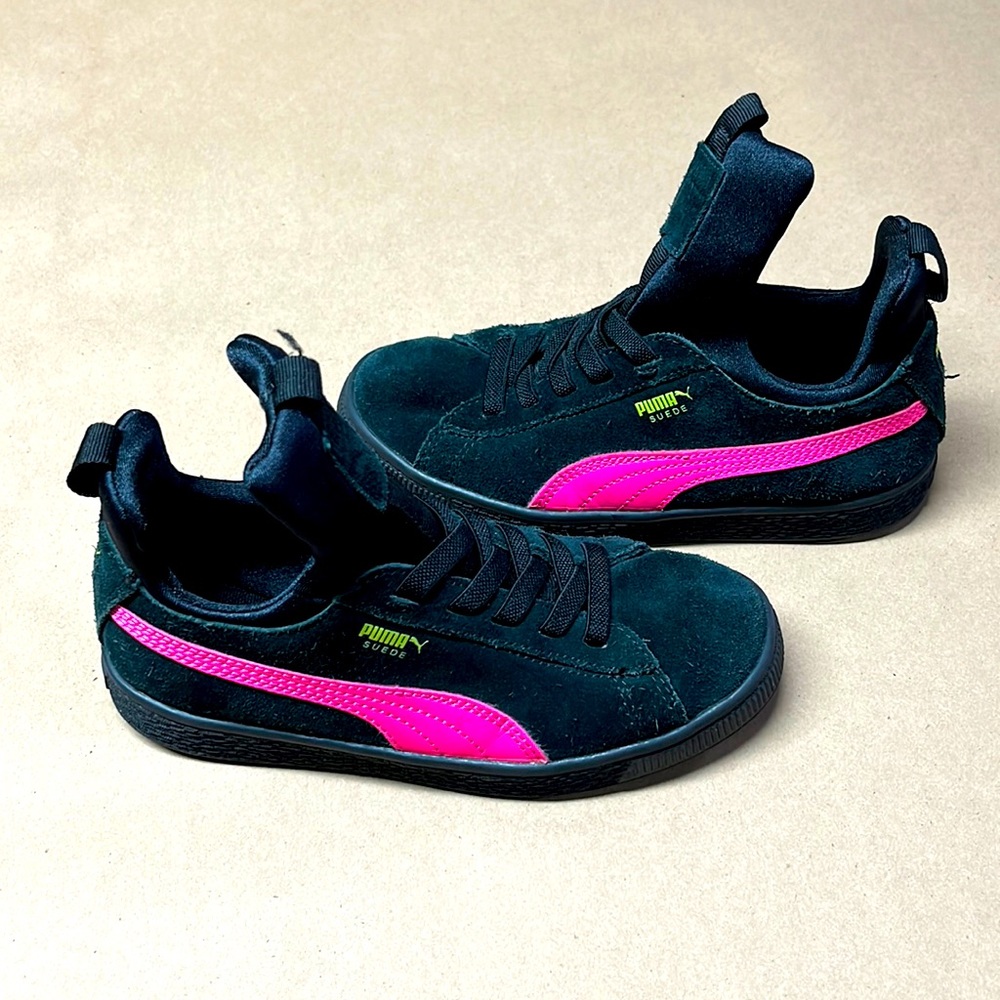 Puma teen shoes size 2.5